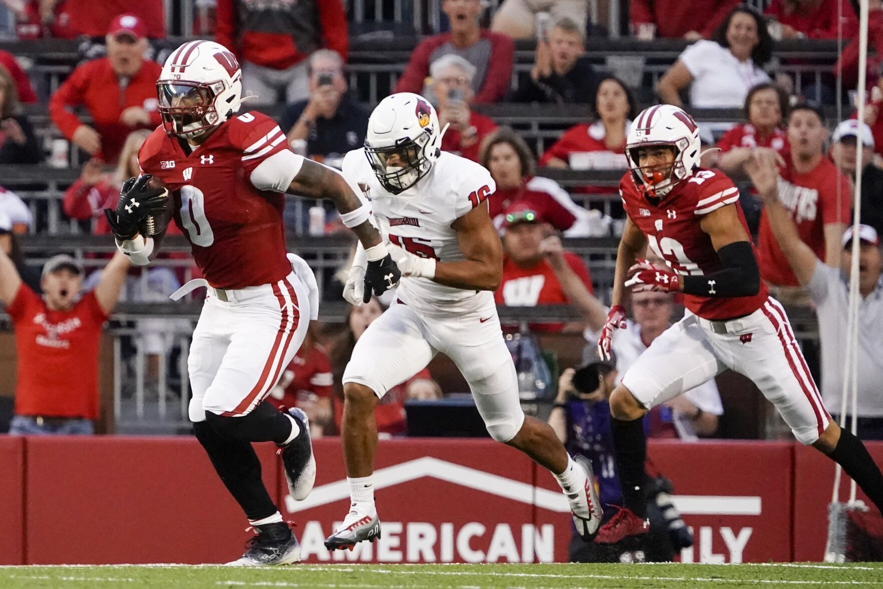 Illinois Saint Wisconsin football